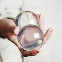 Load image into Gallery viewer, DSJUGGLING 50mm Clear Acrylic Contact Juggling Ball, Mini Transparent Practice Juggling Ball 2 inch for Small Hands or Multiple Balls Contact Juggling
