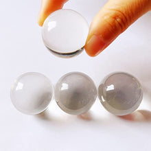 Load image into Gallery viewer, DSJUGGLING Super Mini Sized Clear Acrylic Contact Juggling Ball Set for Small Hands to Manage Triangle of 3 or Pyramid of 4 Multiple Balls Contact Juggling Practice Juggling Ball Kits (3 x 32mm)
