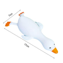 Load image into Gallery viewer, BYyushop Duck Squeeze Toy,Sand Filled Duck Shape Kneading Squeeze Decompression Toys Animal Ornaments for Gifts - Random Color.
