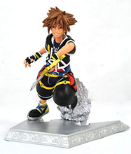 Load image into Gallery viewer, DIAMOND SELECT TOYS Kingdom Hearts Gallery: Sora PVC Figure
