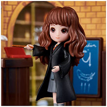 Load image into Gallery viewer, Wizarding World Harry Potter, Magical Minis Charms Classroom with Exclusive Hermione Granger Figure and Accessories, Kids Toys for Ages 5 and up
