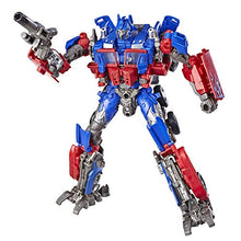 Load image into Gallery viewer, Transformers TRA GEN Studio Series Voyager Opt Prime

