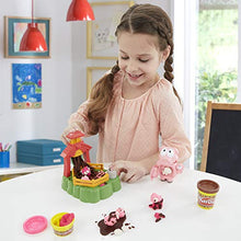 Load image into Gallery viewer, Play-Doh Animal Crew Pigsley and her Splashin&#39; Pigs Farm Animal Playset with 4 Non-Toxic Colours
